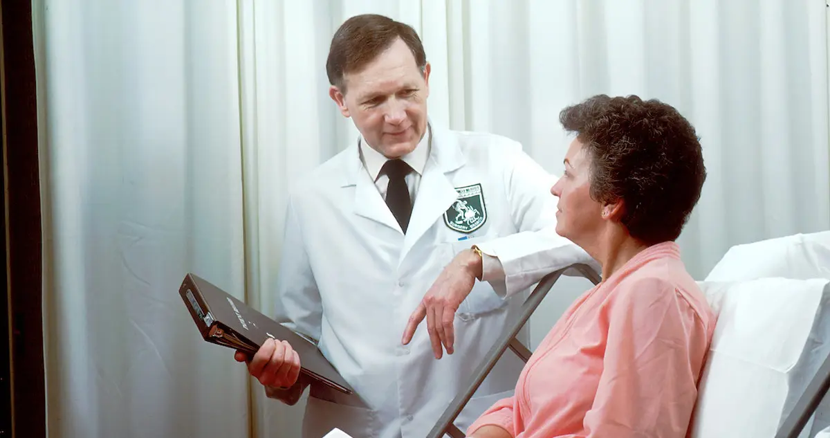 national-cancer-institute-DK--4VWK1tw-unsplash